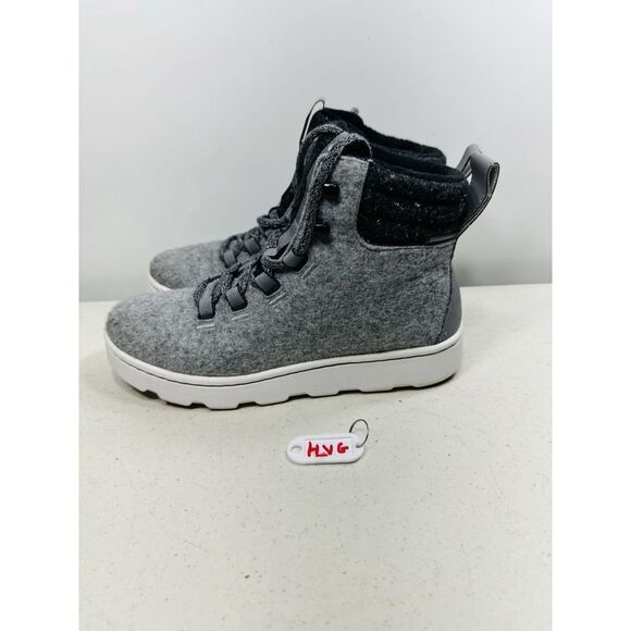 Clarks Step Explore Hi mens Ankle Boot Gray Felt Synthetic Sz-8.5 M US - Picture 1 of 6